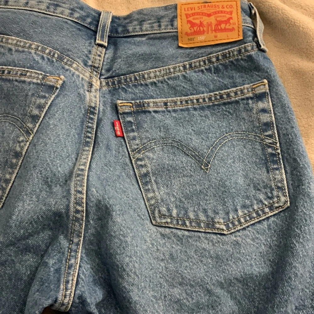 Levi’s 501 heart patch jeans, size 27, tts, like new! - Picture 8 of 12